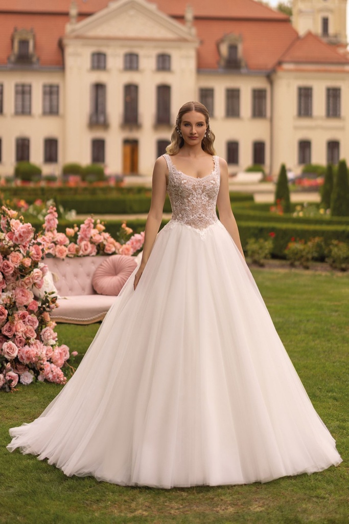 Angela Bianca Wedding Gown 1167